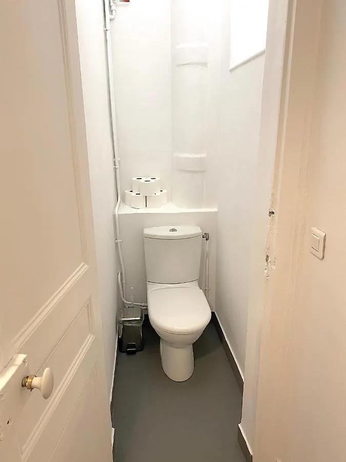 Real Parisian With 2 Bedrooms And Ac Apartment Paris